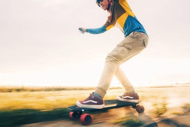 How Fast Does an Electric Skateboard Go?